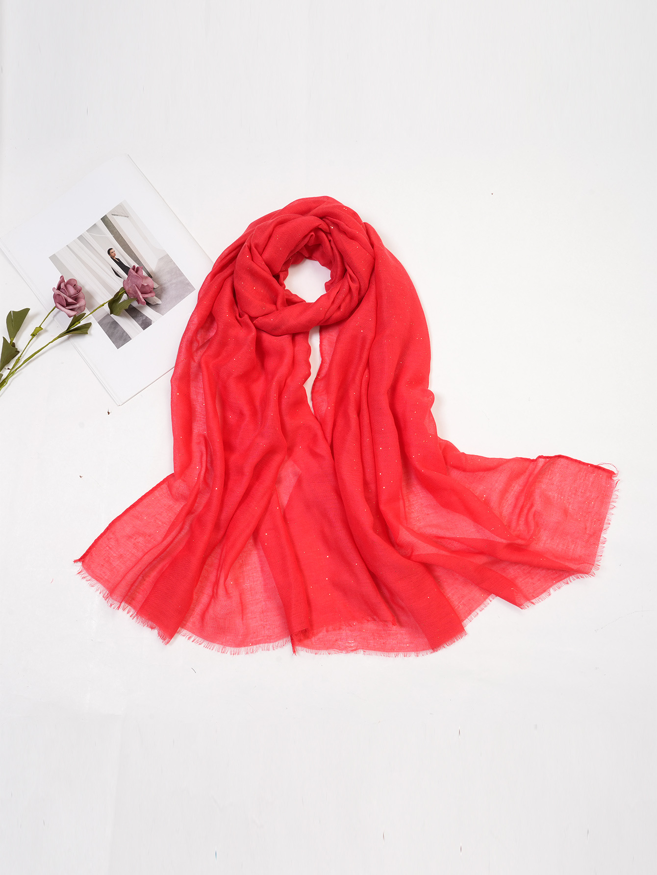 一件代发 春夏跨境新款单色彩色巴厘纱防晒围巾 时尚纯色披肩丝巾详情5