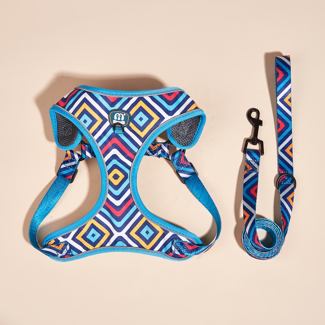 Maidi Cross-border New product Pet dog and cat fashionable leash, chest and back strap, fashionable printed with reflective strips, adjustable pet chest and back strap, dog walking leash, cat leash pic 10