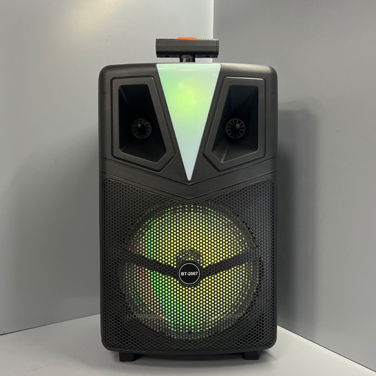 BT-2067厂家直销出口8寸蓝牙广场舞大功率K歌音响U盘带麦克风详情2