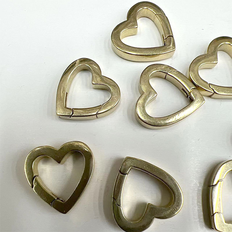 Heart-shaped pig nose buckle, Japanese character connection buckle, keychain, hairball pendant, rope buckle, diy jewelry accessories, factory wholesale pic 5