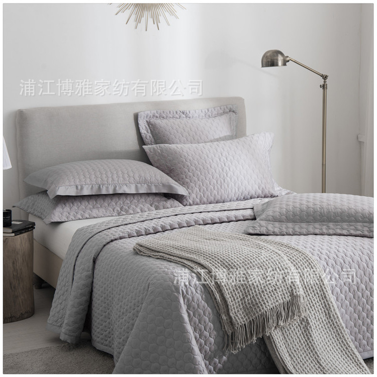 The manufacturer supplies summer quilted cotton bed sheets, pure cotton three-piece sets, skin-friendly quilted quilts and bed covers across borders, suitable for all seasons pic 33