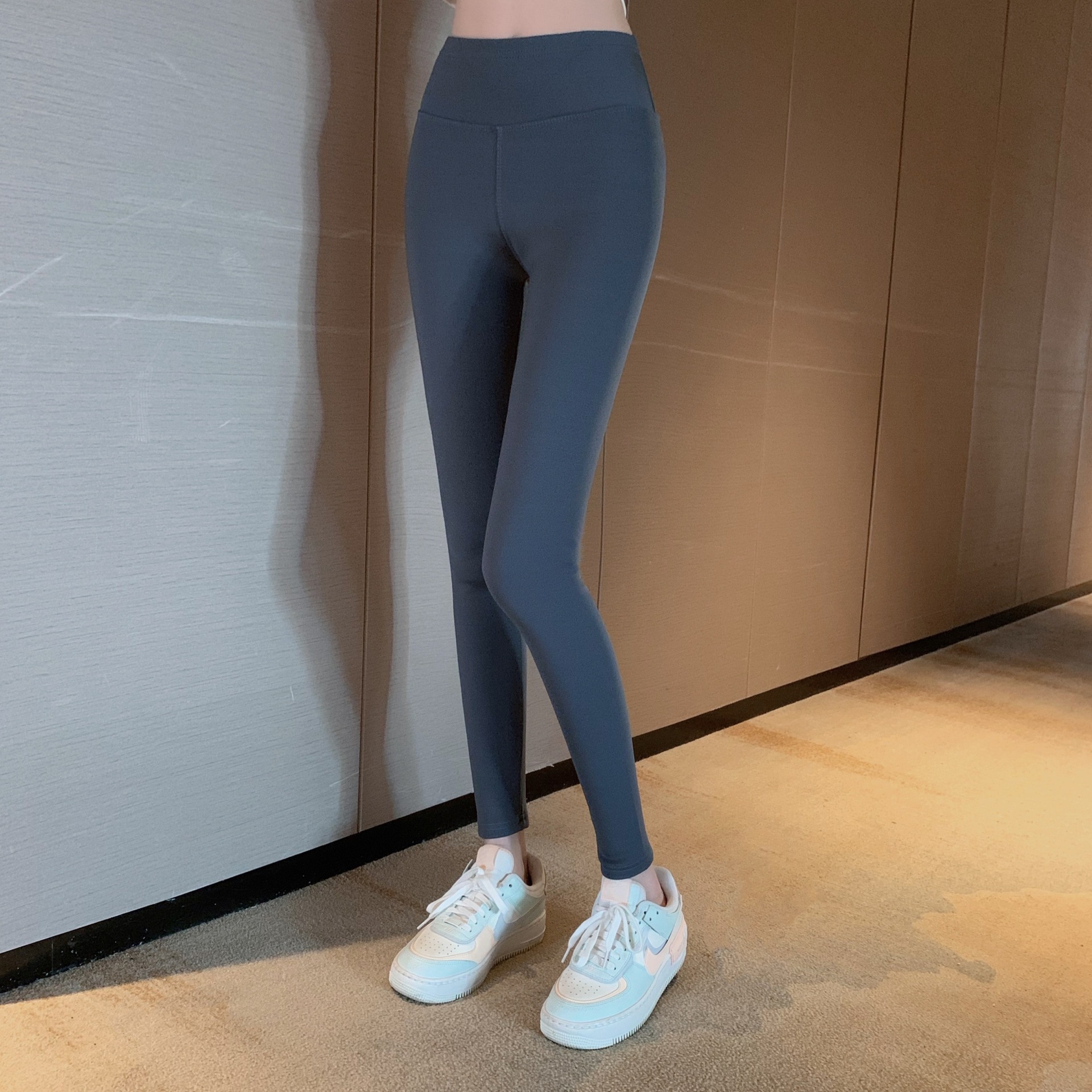 Three-point shark pants leggings for women, five-point summer thin tight-fitting outerwear, and nine-point letter-shaped belt-cinching and hip-lifting Barbie pants pic 57