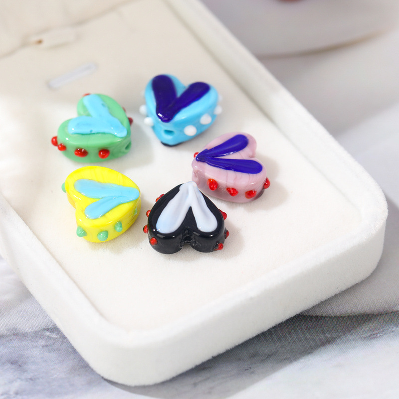 晗钰缘 爱心手绘兔耳朵点点琉璃珠子diy耳饰手链项链饰品材料批发详情6