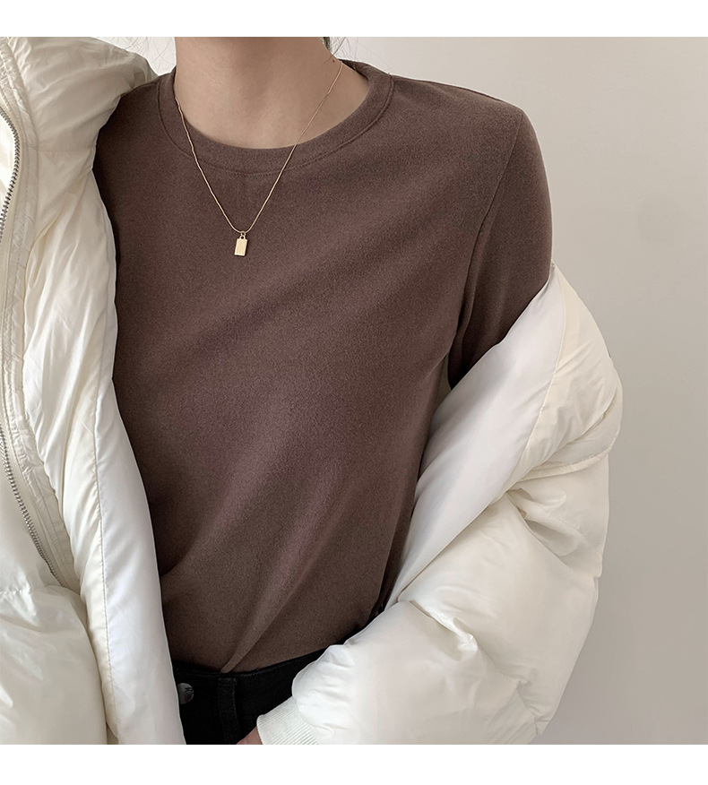 A German velvet semi-high-neck white base layer for women, paired with a stylish, thickened, brushed, and form-fitting mid-neck base layer for autumn and winter pic 23