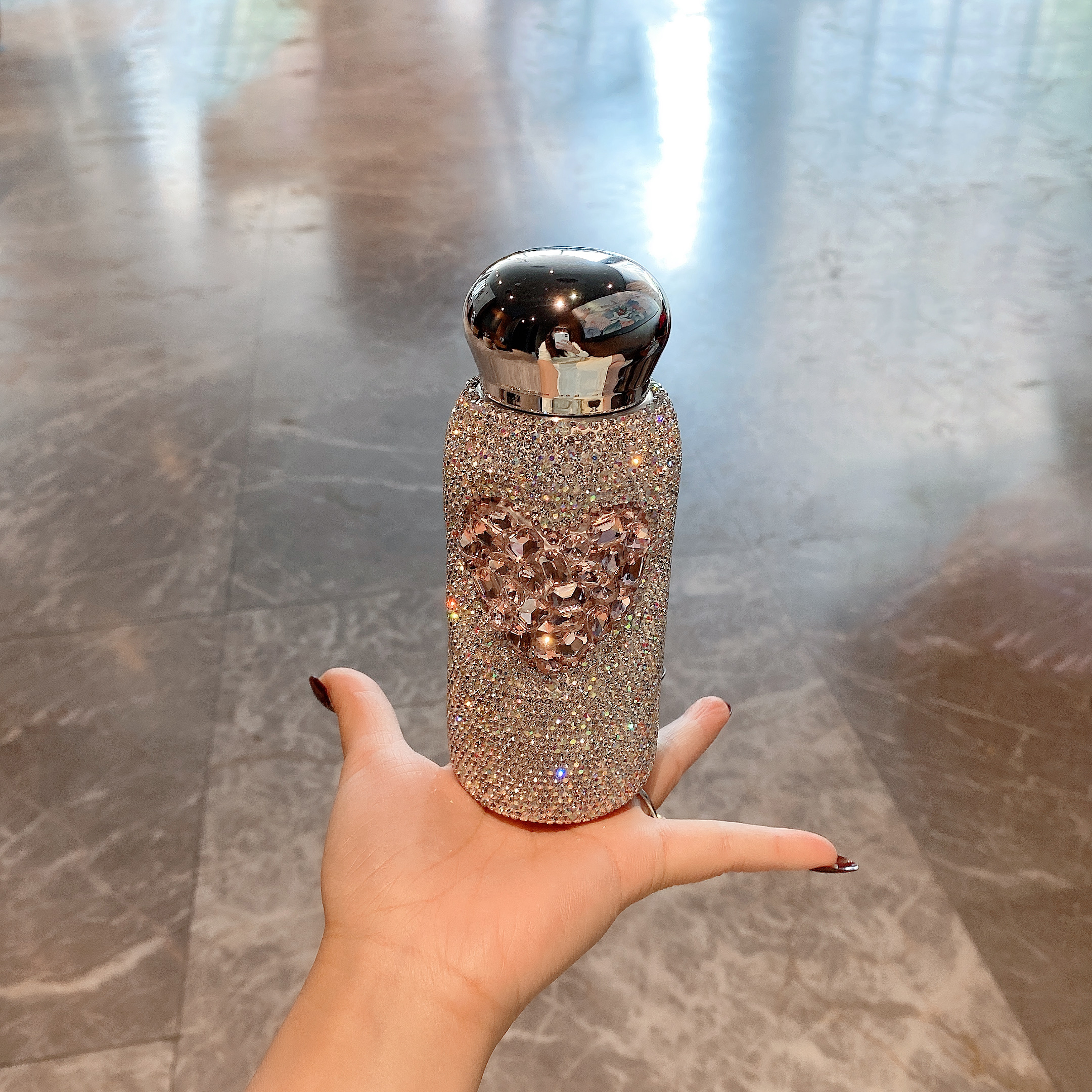 1PKN wholesale Korean-style insulated cups, luxurious diamond-encrusted heart-shaped portable stainless steel water cups, trendy high appearance level, suitable for car use pic 9