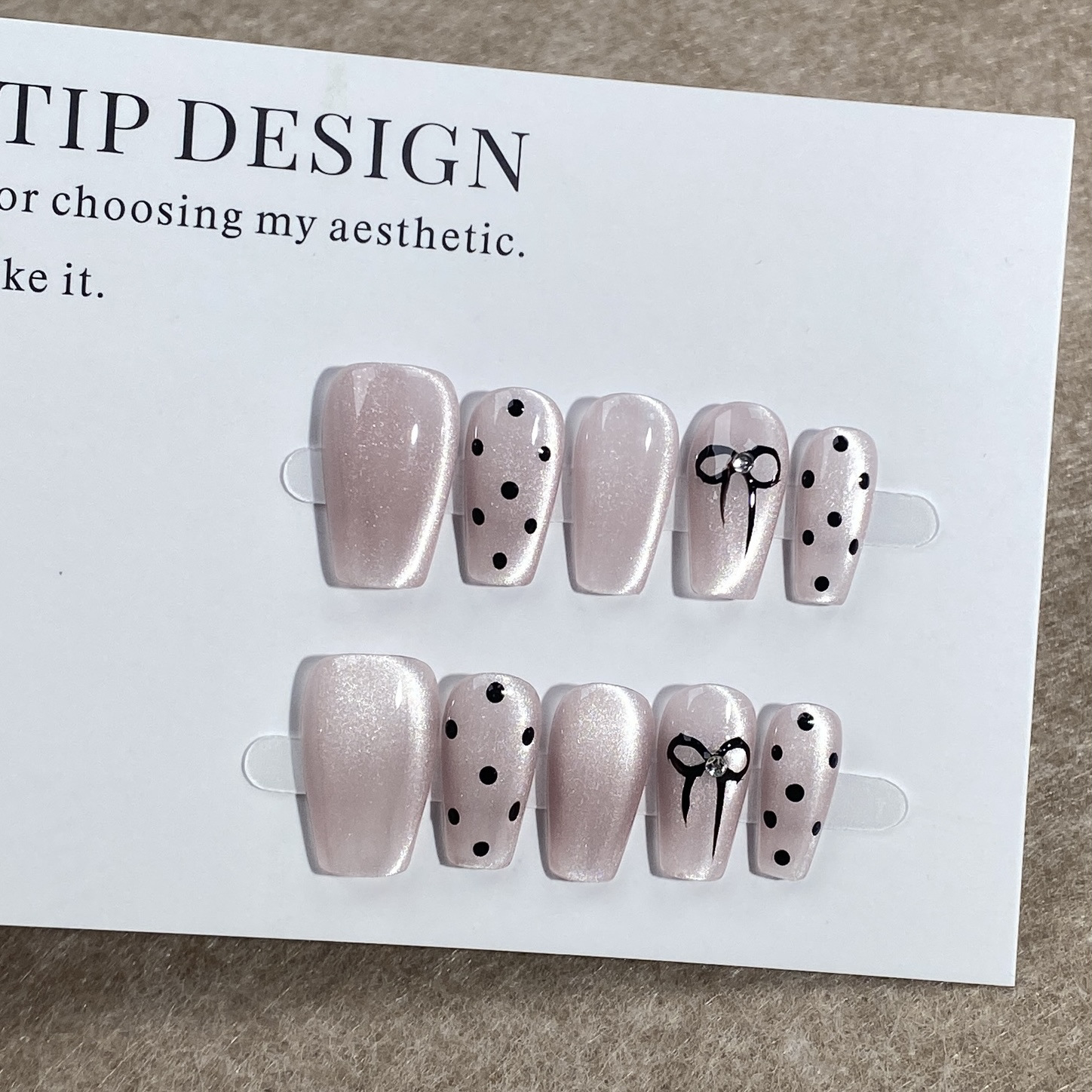 【 Handcrafted Nail Tips 】 Fair, sweet and cool Yuanyang Black and White French heart-shaped short nail art patch tool pic 7