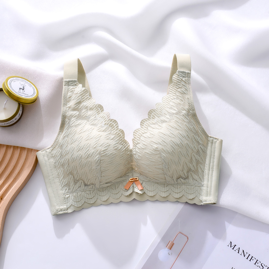 The 2022 new quality lingerie is a sexy lace breathable bra with a thin top and thick bottom, no underwire, and adjustable breasts pic 5