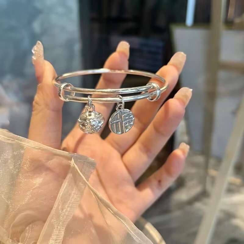 Hot-selling bracelet wholesale physical store, exclusive new jewelry, street accessory, simple and classic bracelets pic 11