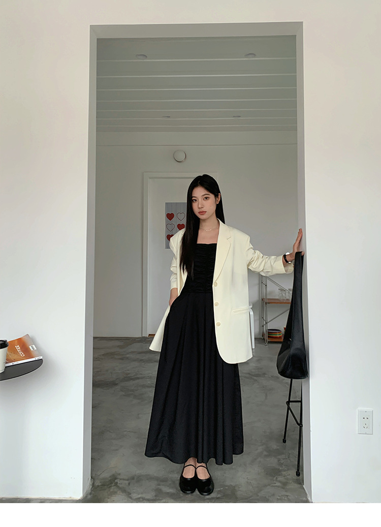 费挪 FINOA十三行2025早春新品韩式高级简约感褶皱设计吊带裙0168详情18