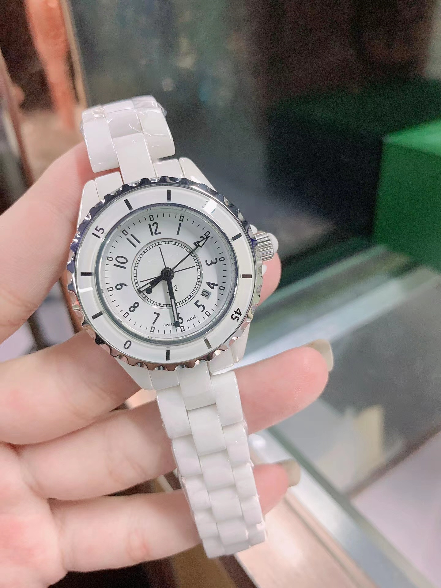 小香风手表J12系列白色陶瓷手女士石英表防水蝴蝶扣情侣手表男表详情7