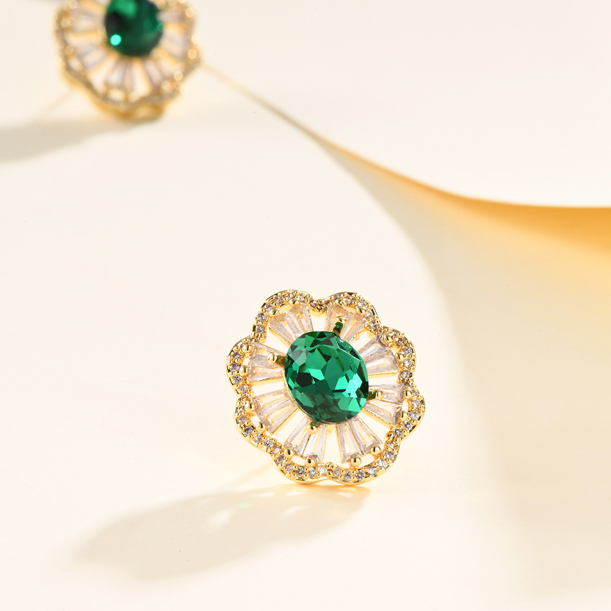 S925银针韩版耳饰批发方形简约小众设计耳钉女淡水珍珠纯铜微镶耳详情14