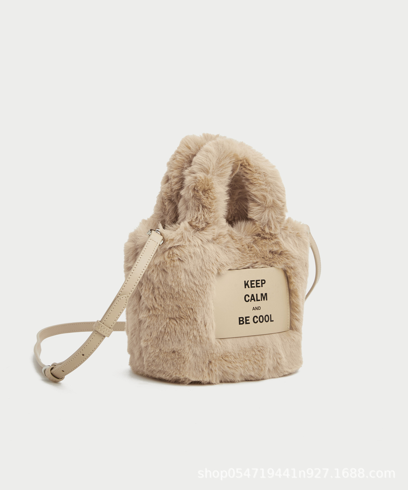 厂家直销秋冬新款毛绒手提包水桶包手提包时尚百搭详情2