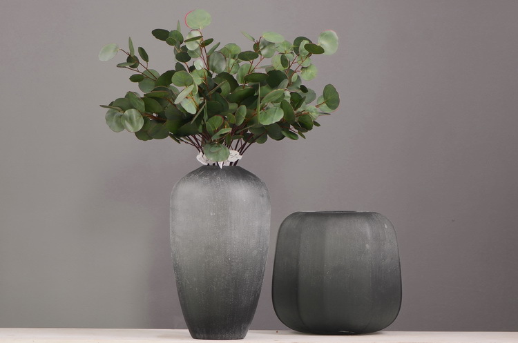 Dongli Flower Industry, the original manufacturer, offers direct sales of green plants in stock, wholesale of artificial leaves, round leaves with fruits, eucalyptus leaves, eucalyptus leaves, and one-piece consignment pic 43