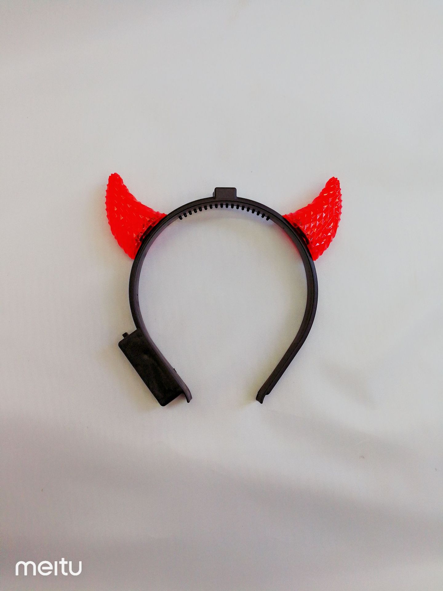 经典热销透明小牛角 LED发光头扣牛角头饰产家批发直销详情2