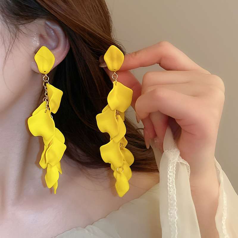 Silver needle yellow flower tassel stud earrings, super fairy-like spring and summer sweet earrings, fashionable, light luxury and high-end earrings for women pic 1
