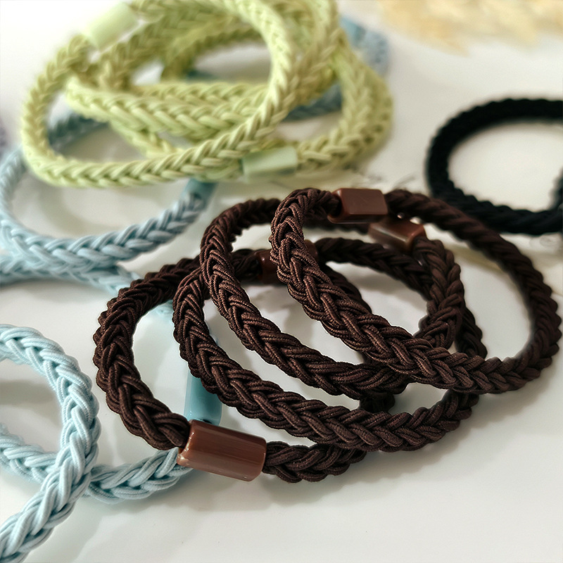 The basic hair band is highly elastic and durable. It can be used to tie a ponytail or hair. There are rubber bands, leather straps, hair ties, and leather straps for women. New style for 2025 pic 2