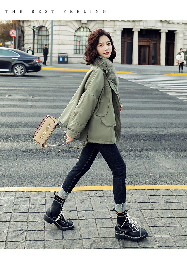 A loose 2020 new winter coat for women in Korean style, with fleece and thickening, a short and eye-catching cotton-padded jacket pic 17