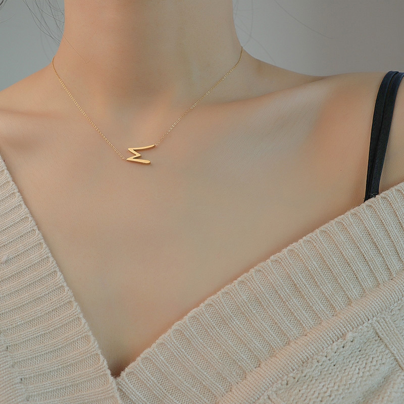 Titanio acero collar mujer inglés número mariposa pequeña cintura bruta clavícula gargantilla influencers en vivo el mismo estilo no se pierde color accesorios marea pic 33