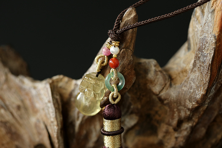 Natural crystal tassels, car hangers, bag hangers, key hangers, yellow crystal PI Xiu waist accessories, Hanfu, walking prohibition, cheongsam, lapel pic 7