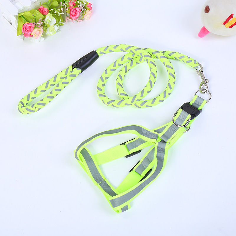 Wholesale of household pet leashes, small dog reflective hand-woven round leashes, chest and back dog leashes, and pet supplies from the manufacturer pic 7