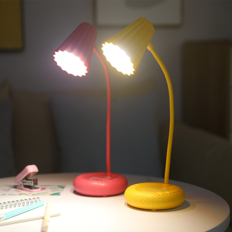 Badminton spherical charging desk lamp, desktop mobile phone stand, study reading lamp, student dormitory writing eye-protecting desk lamp pic 9