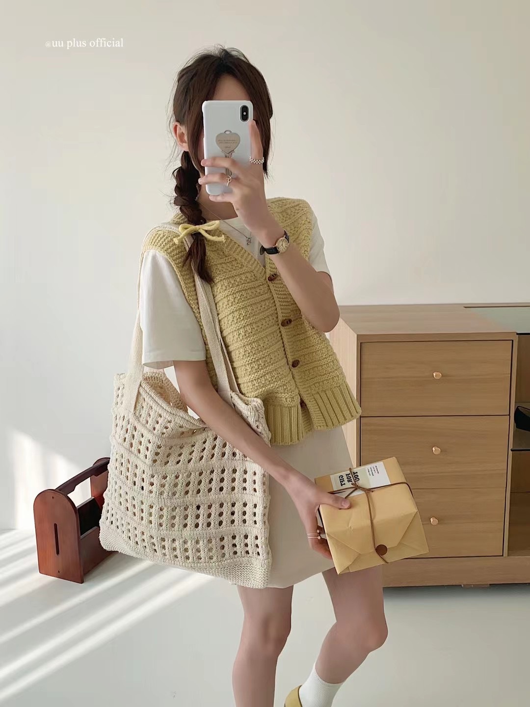 秋季复古牛角扣短款纯色针织马甲背心毛衣女宽松无袖坎肩叠穿马夹详情17