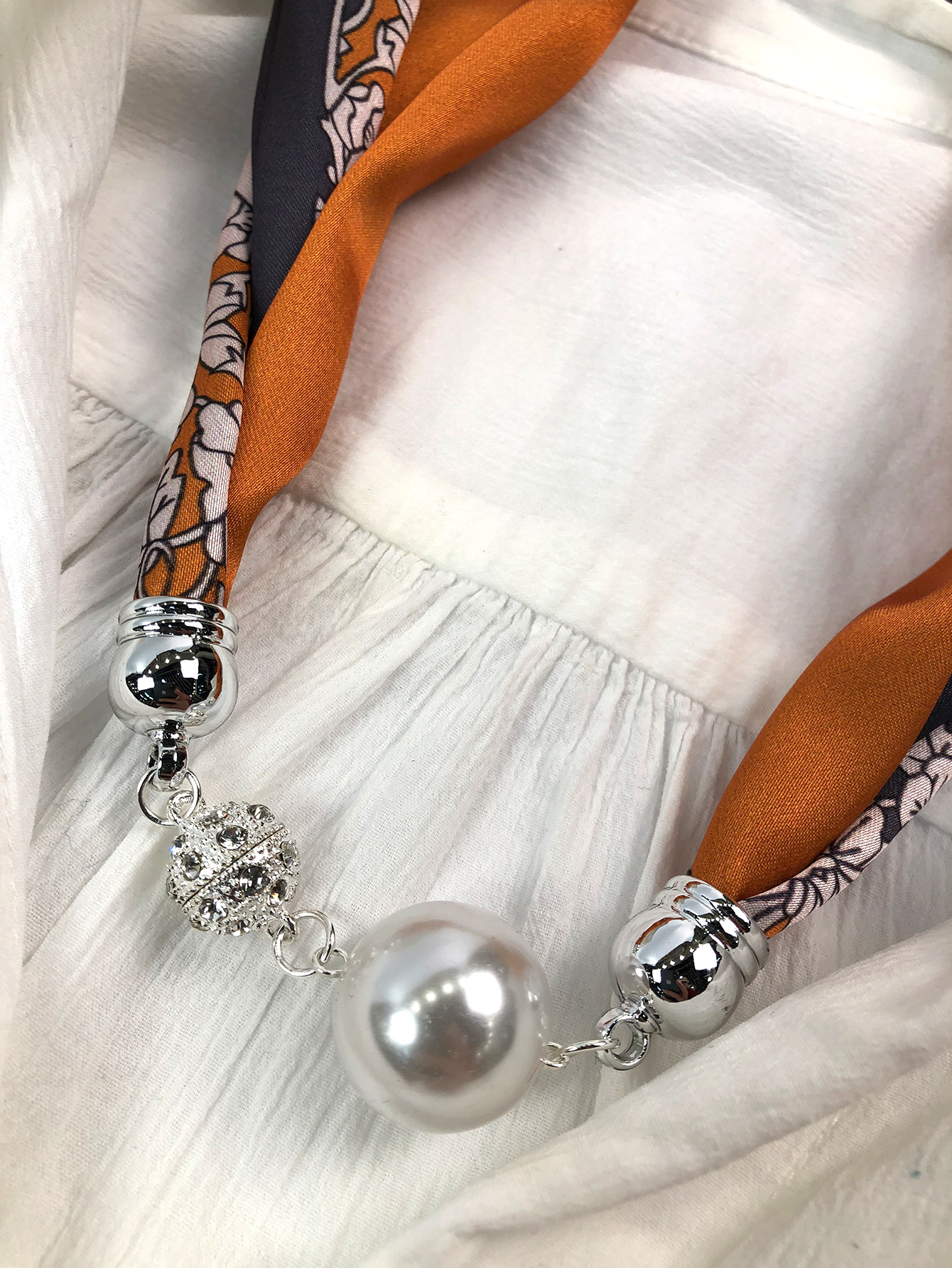 One-piece consignment cross-border exclusive summer fashionable and versatile silk pearl necklaces, silk scarves, buckles and scarves factory wholesale pic 19