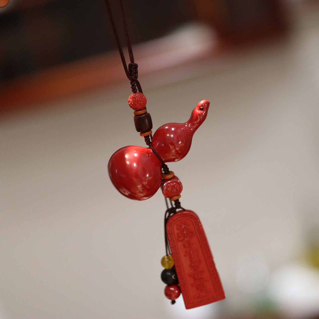 Wholesale of Chinese-style entry and exit peace Emperor sand and cinnabar Fortune gourd car pendants, keys, rearview mirror ornaments pic 16