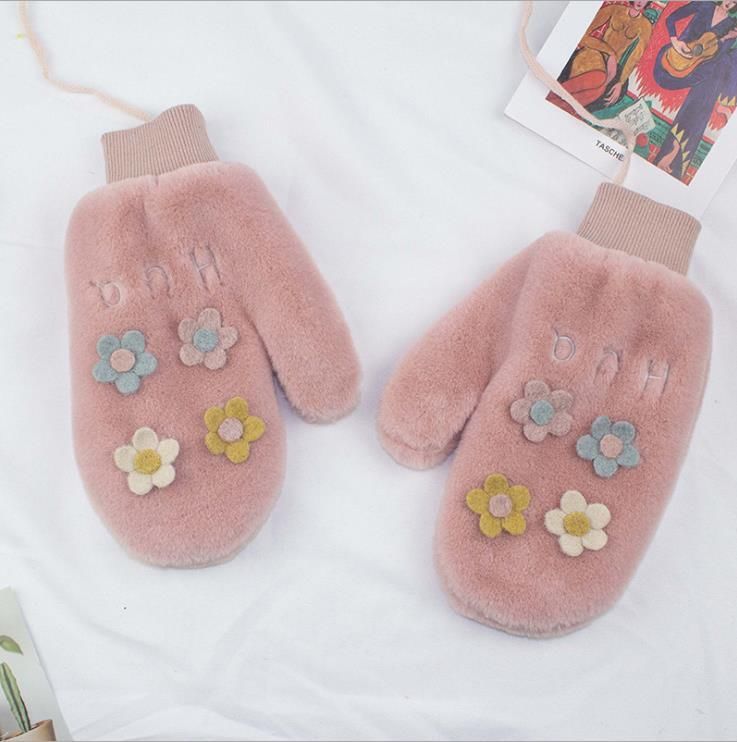 Korean cute and warm gloves with a girlish heart, Instagram-style fleece little flower finger gloves, windproof and cold-proof full coverage gloves pic 6