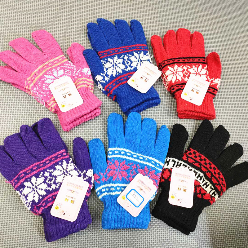 Factory direct sales of new winter fashion gloves for warmth, suitable for both men and women, cycling all-fingered hands, wholesale two-yuan store pic 4