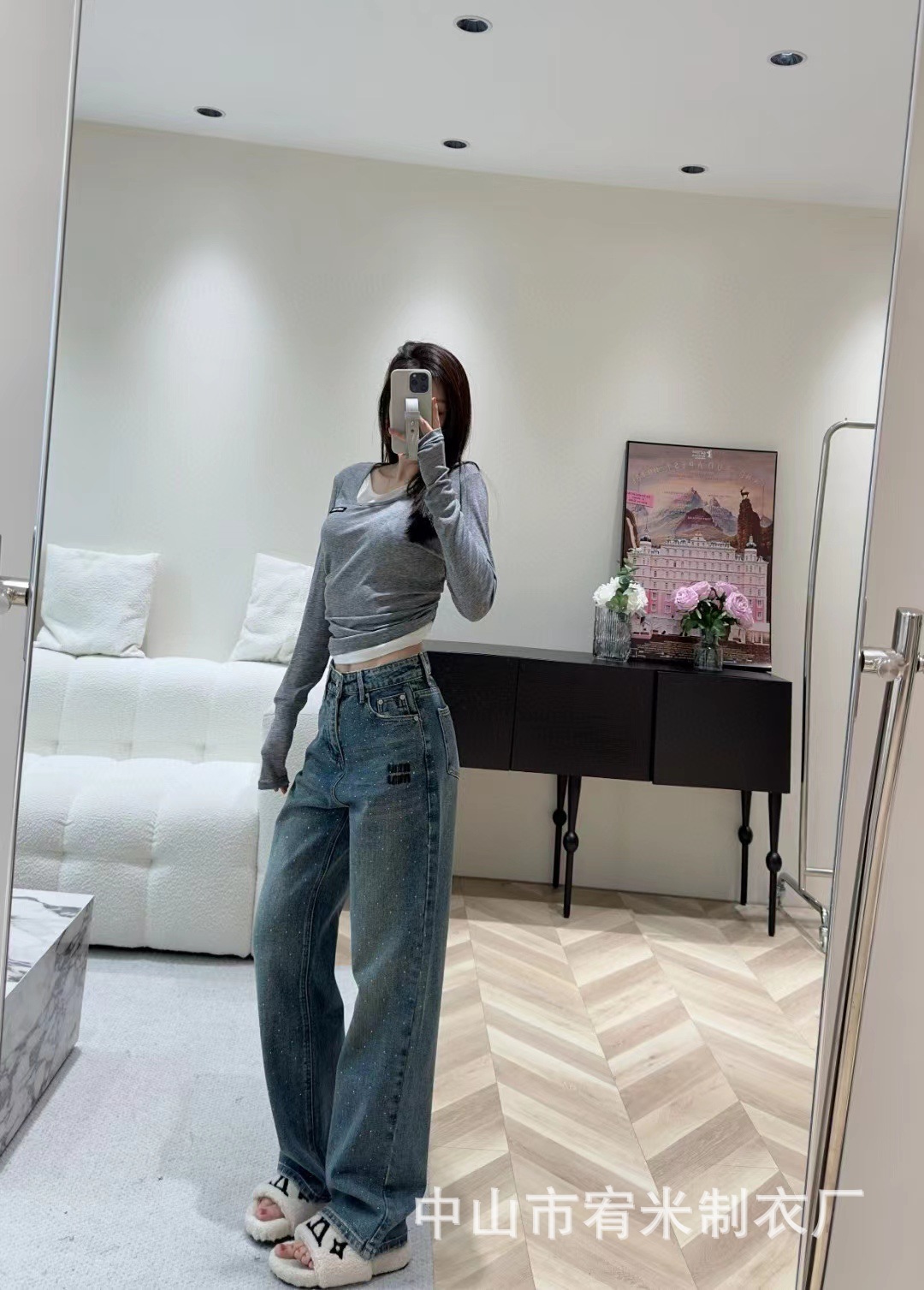 南油高品质MiuMiu满钻刺绣字母女士牛仔新款长裤一件代发阔腿显瘦详情5
