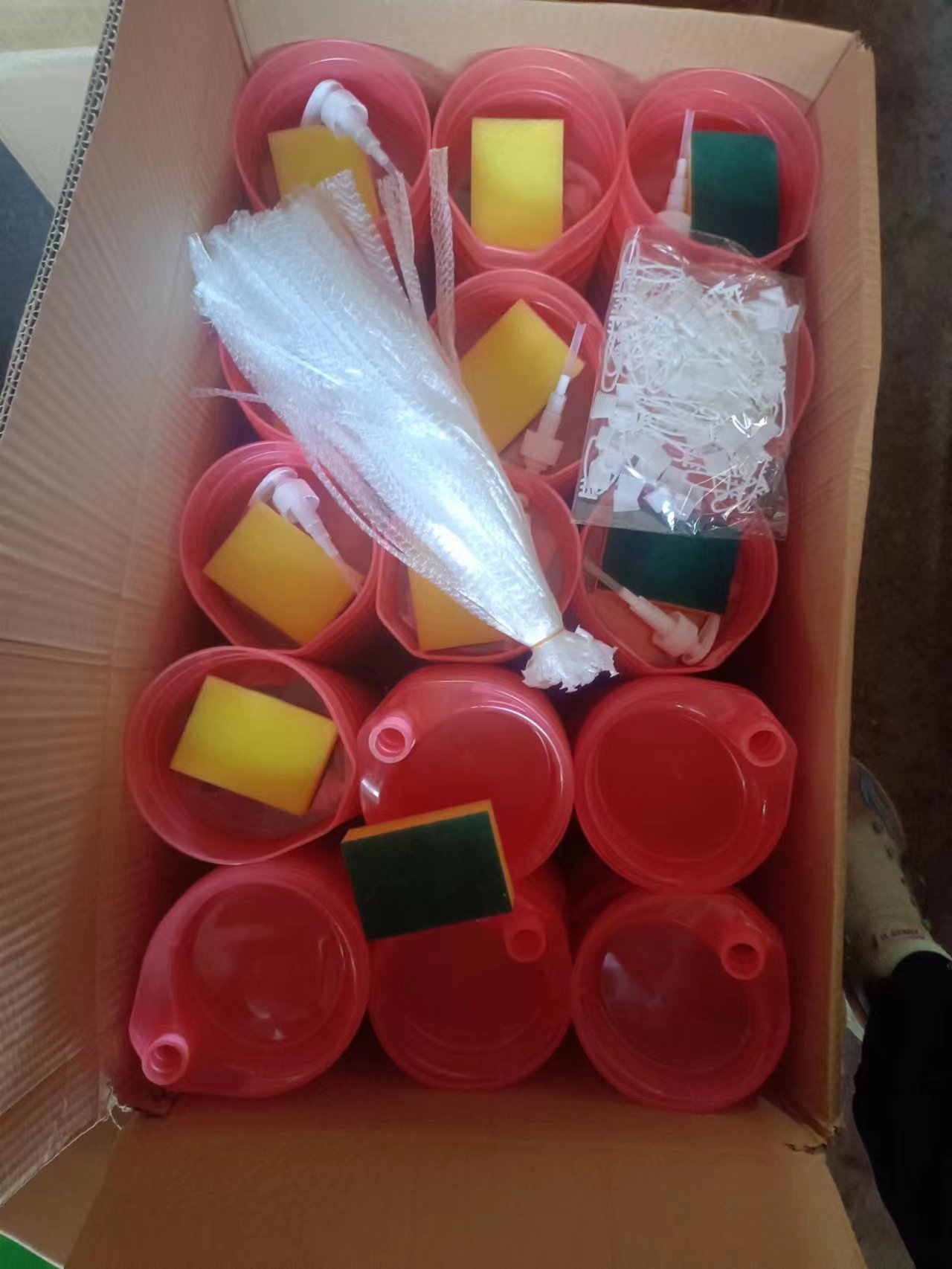 跨境厨房洗洁精按压盒皂液盒洗碗刷锅皂液按压器给皂器皂液分配器详情7