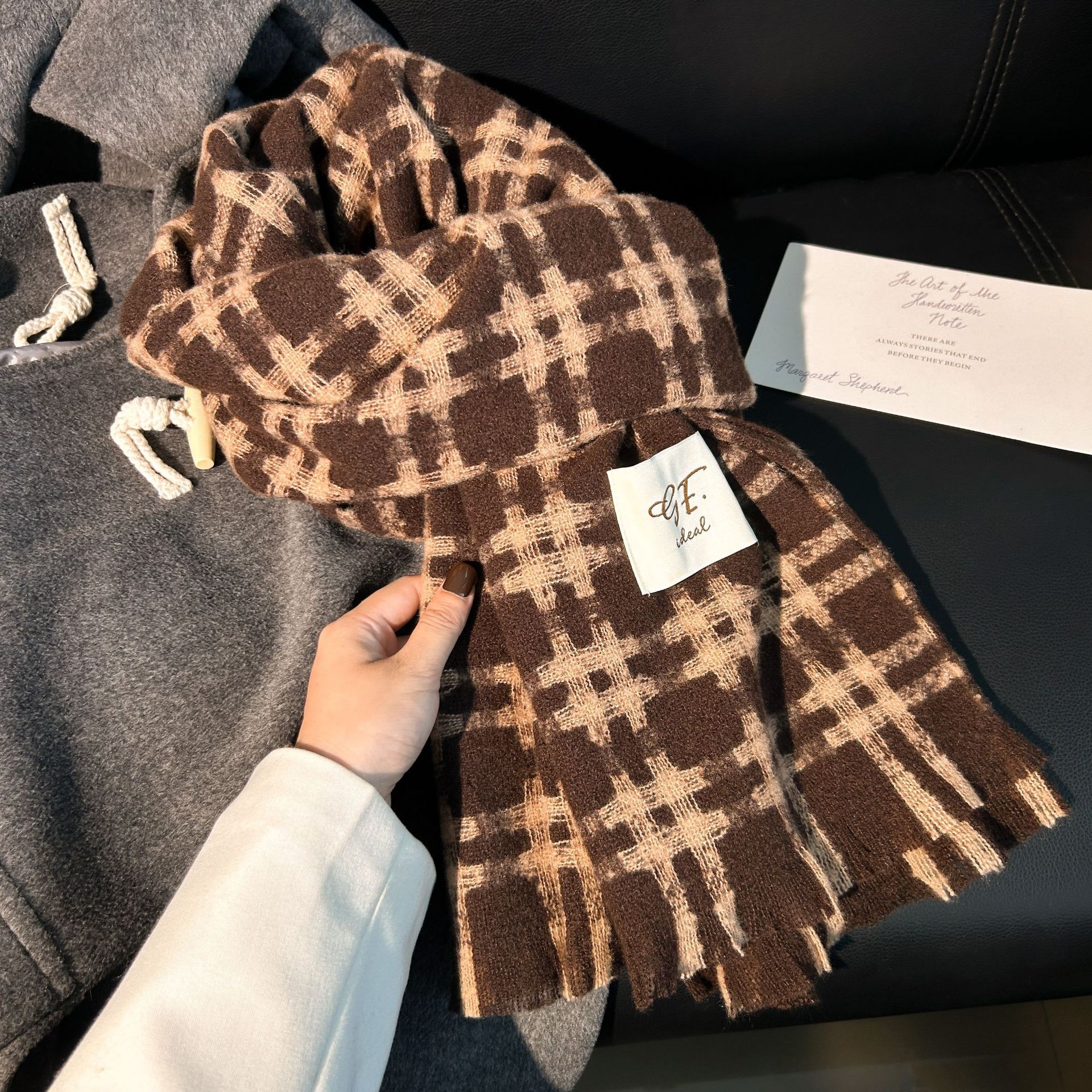 The Maillard scarf is a winter hit with a strong atmosphere. It features a mohair scarf for women with a high-end look and a new checkered scarf for men pic 29
