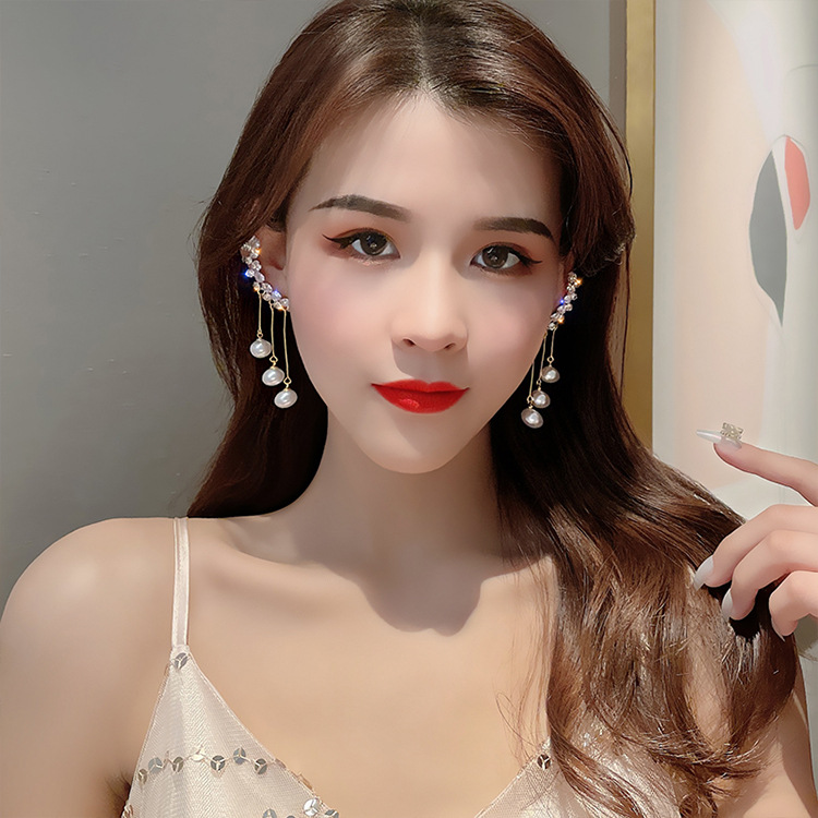 The new Korean earring Fairy 925 silver needle pearl tassel ear clips and stud earrings are fashionable and elegant, and personalized earrings for women pic 3