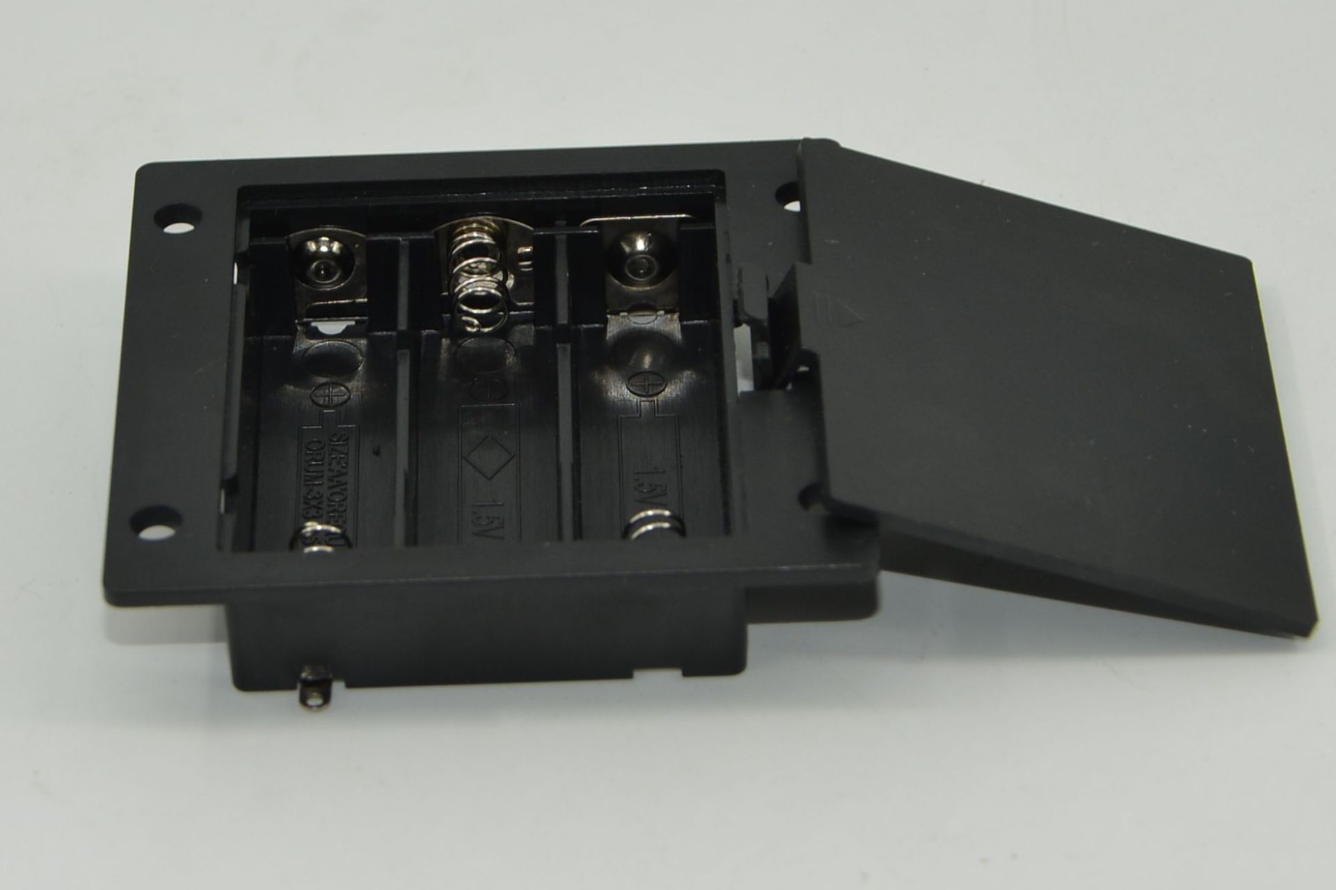 Wholesale 3 AA battery boxes, embedded battery boxes, battery boxes with LIDS, and battery boxes without wires pic 5