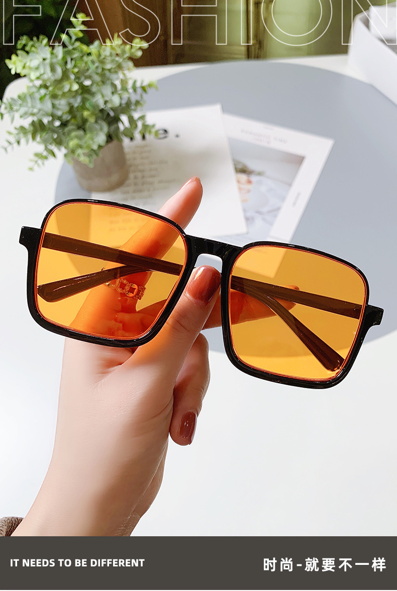 ins brown sunglasses for a female Internet celebrity with a square face that makes her look slimmer without makeup. Uv protection sunglasses for the lower half frame pic 7