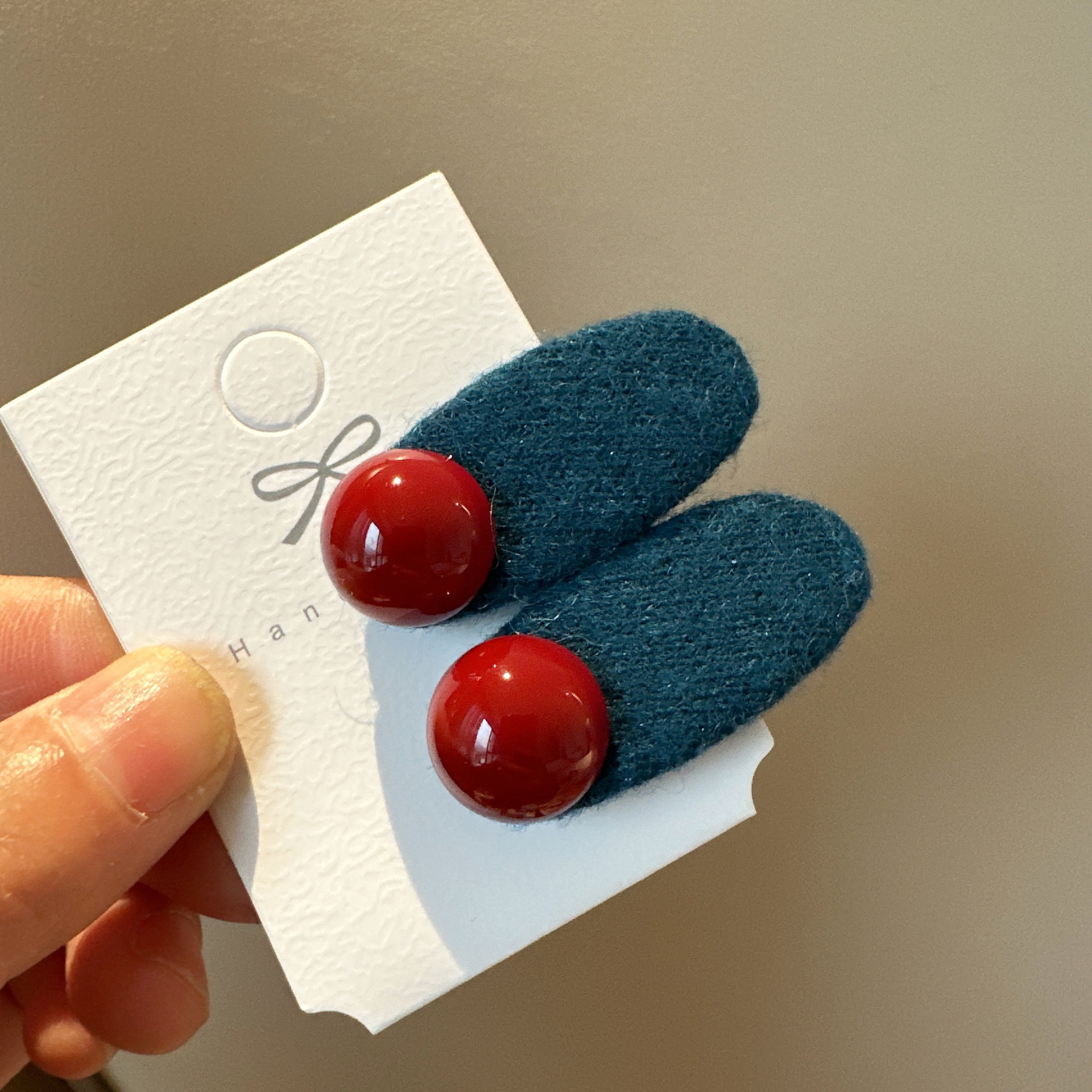 2025红珠子蓝色发夹小众发饰侧边夹头饰秋冬新款碎发刘海夹发卡详情4