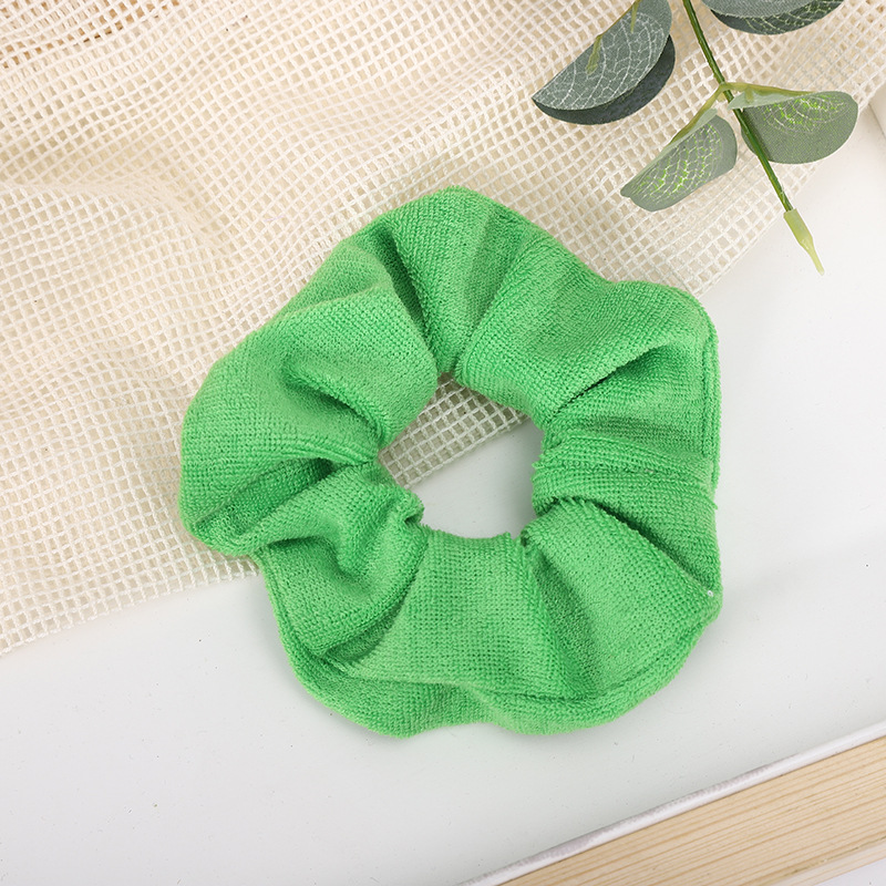 New European and American towel fabric hair band, water-absorbing plush pig large intestine hair rope, face washing head band, sports hair accessory, printed headwear pic 9