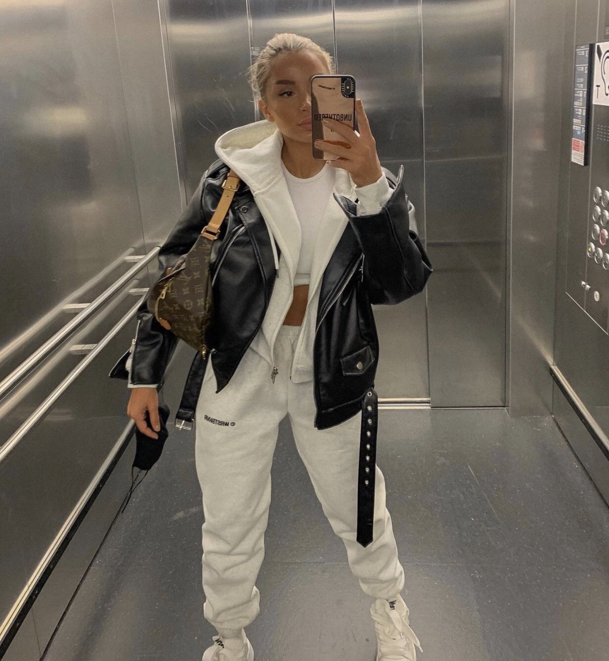 A thickened and fleece hooded suit jacket with an ins trendy girl design sense, a short grey hooded cardigan for women pic 4