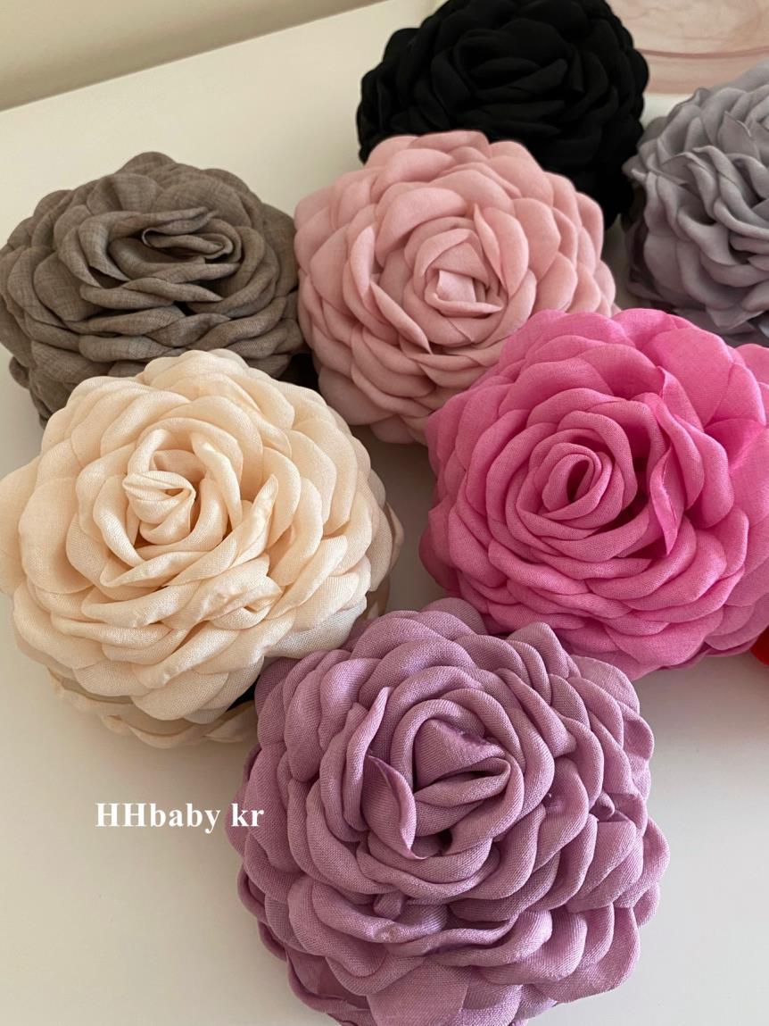 2024 New retro three-dimensional large flower French sandwich Romantic flower small fragrance sandwich Korean version versatile, elegant and anti-collision for women pic 19