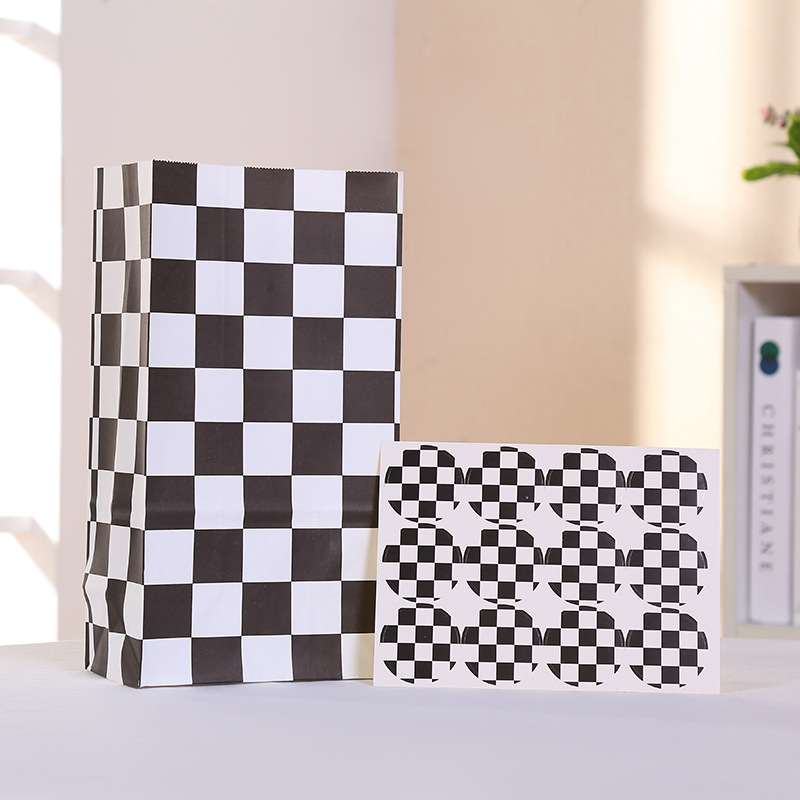 Factory wholesale and customization of self-owned brand kraft paper bags, party and gathering gift bags, candy bags pic 4