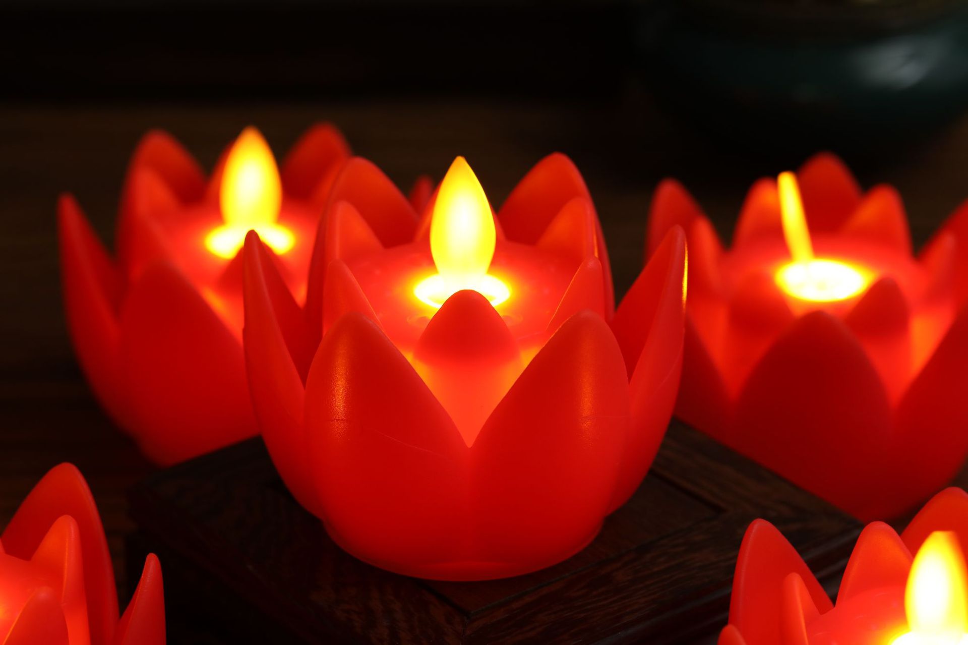 Electronic candles, LDE candles, swinging lotus candles, simulated candles, Buddha offering props, candles, decorative lights pic 2