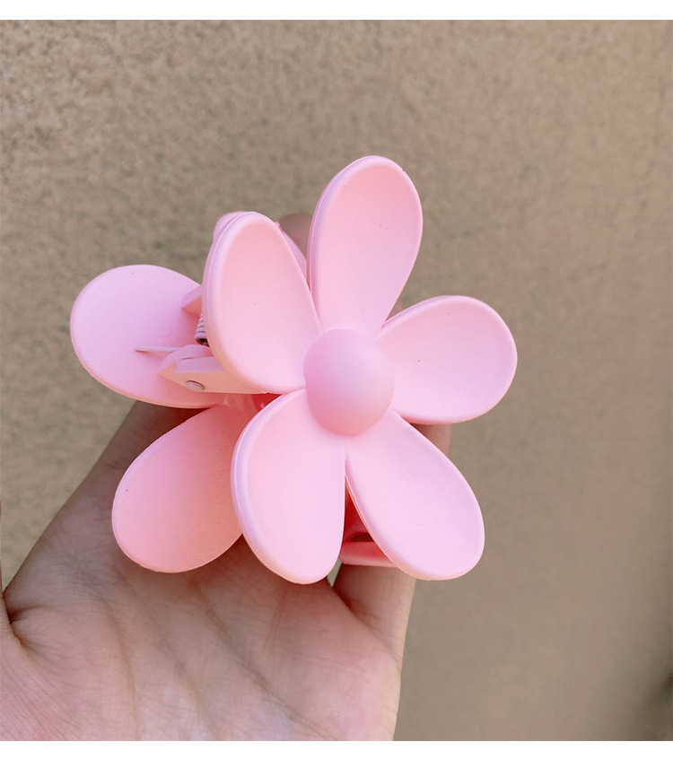 Duowei accessories, the same style as the Korean Internet, featuring a popular grab clip with a large flower design, is a super fairy-like hair clip and updo accessory for girls pic 12