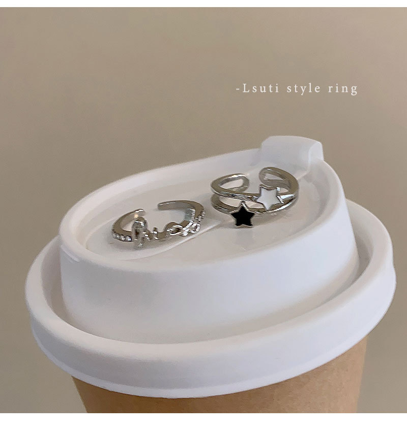 The star lucky letter sparkling diamond ring is a niche design with a cold and elegant style for women. It exudes a sense of sophistication and is a sweet and cool all-rounder accessory pic 13