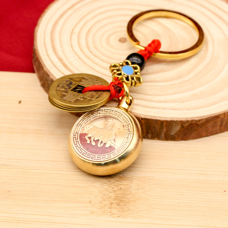 本命年五帝钱黄铜朱砂十二生肖挂坠赚钱转转手把件钥匙扣挂件吊坠详情4