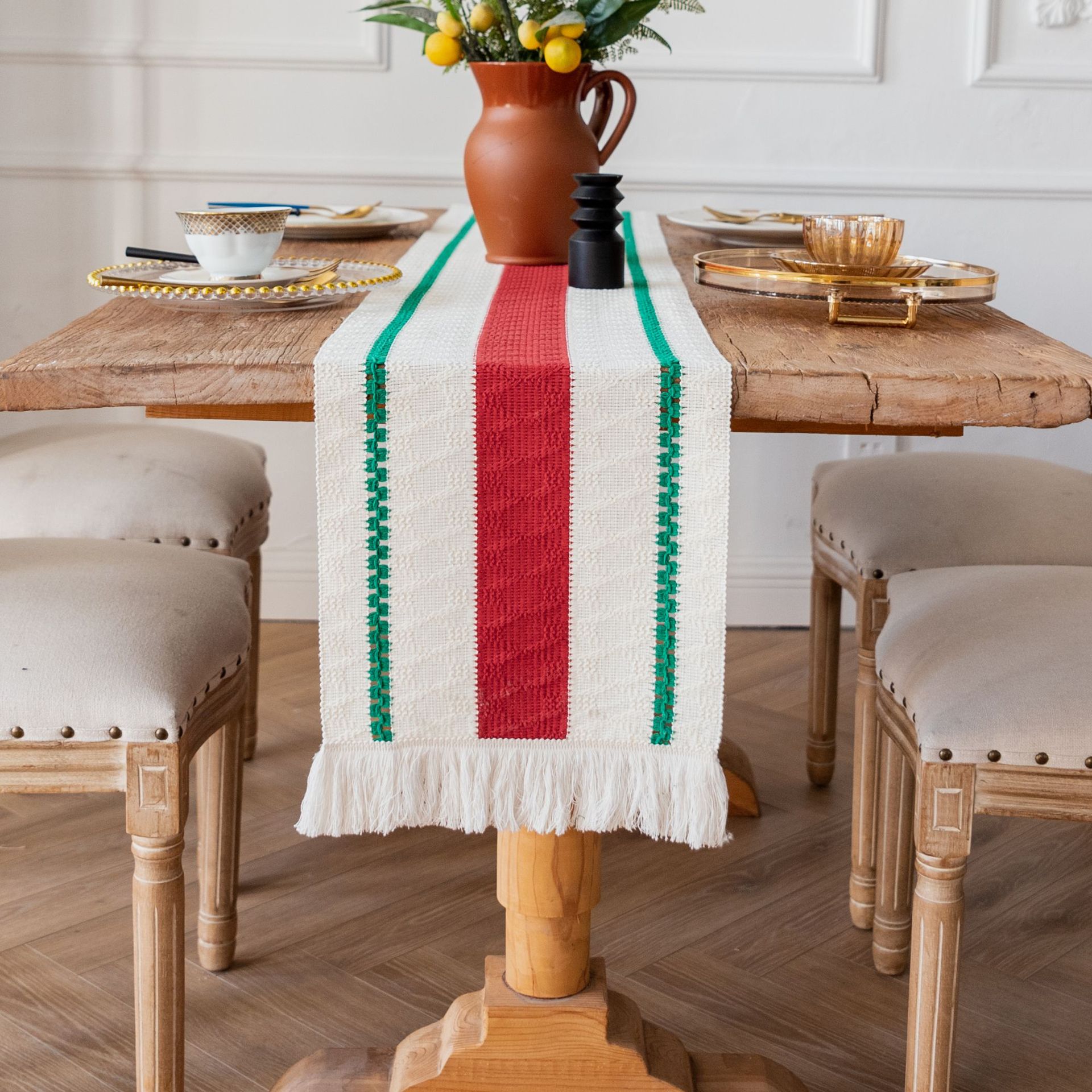 Wholesale of popular cross-border Christmas table flags, American red and green color New Year long tablecloths, entrance hall shoe cabinet decorative tablecloths pic 10