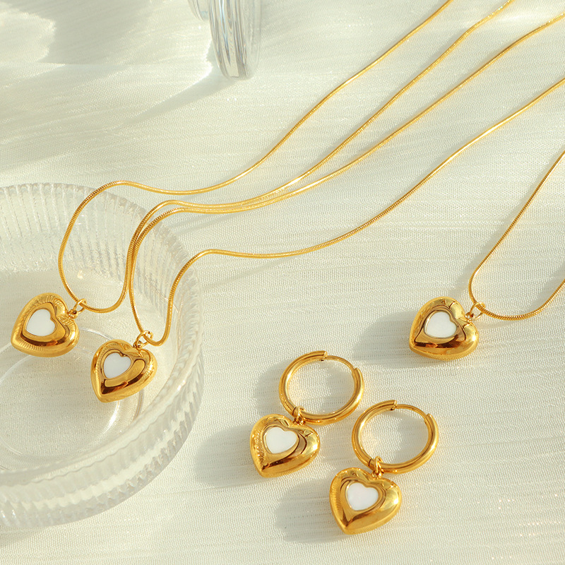 Cross-border best-selling necklace, high-end and elegant design, collarbone chain, European and American retro, versatile and fashionable pendant for women pic 7