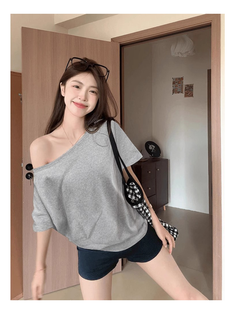 宽松一字肩显瘦上衣女夏季小心机斜领露肩短袖小众别致高级感T恤详情1