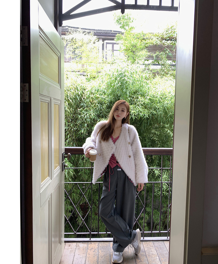 冬季新年羊羔毛皮草短款女网红羊剪绒布加迪全羊毛年轻短外套详情75