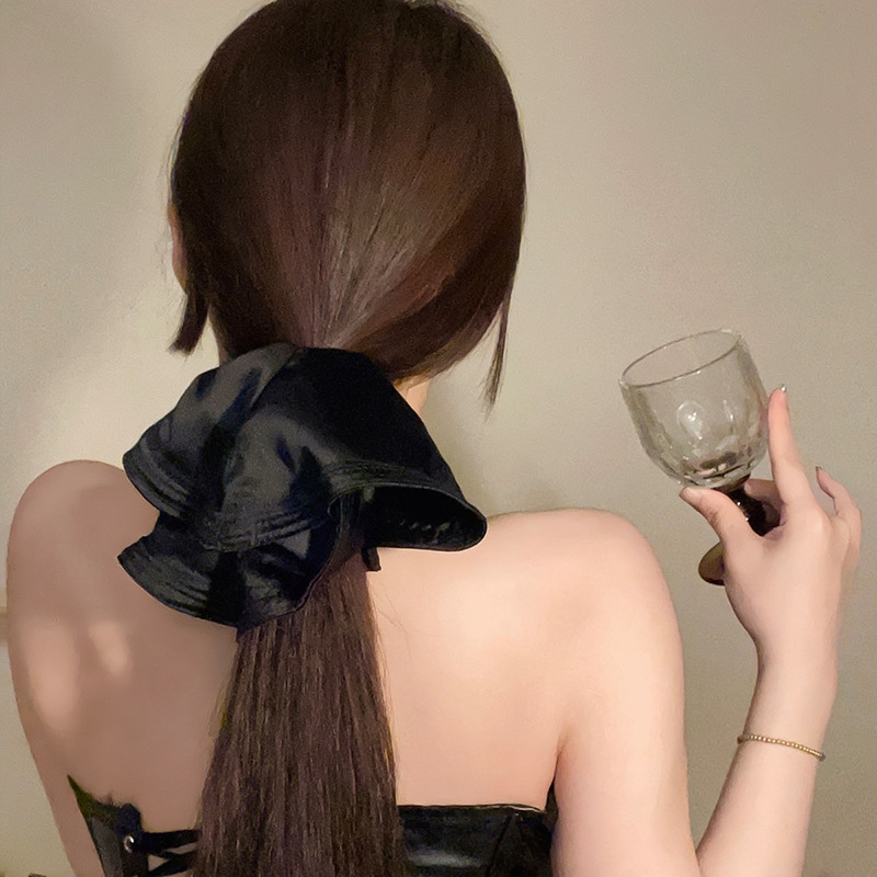 Yiwu accessories bow hair clips, new style hair grips, light luxury and high-end feel, back of the head shark clip hair accessory pic 2